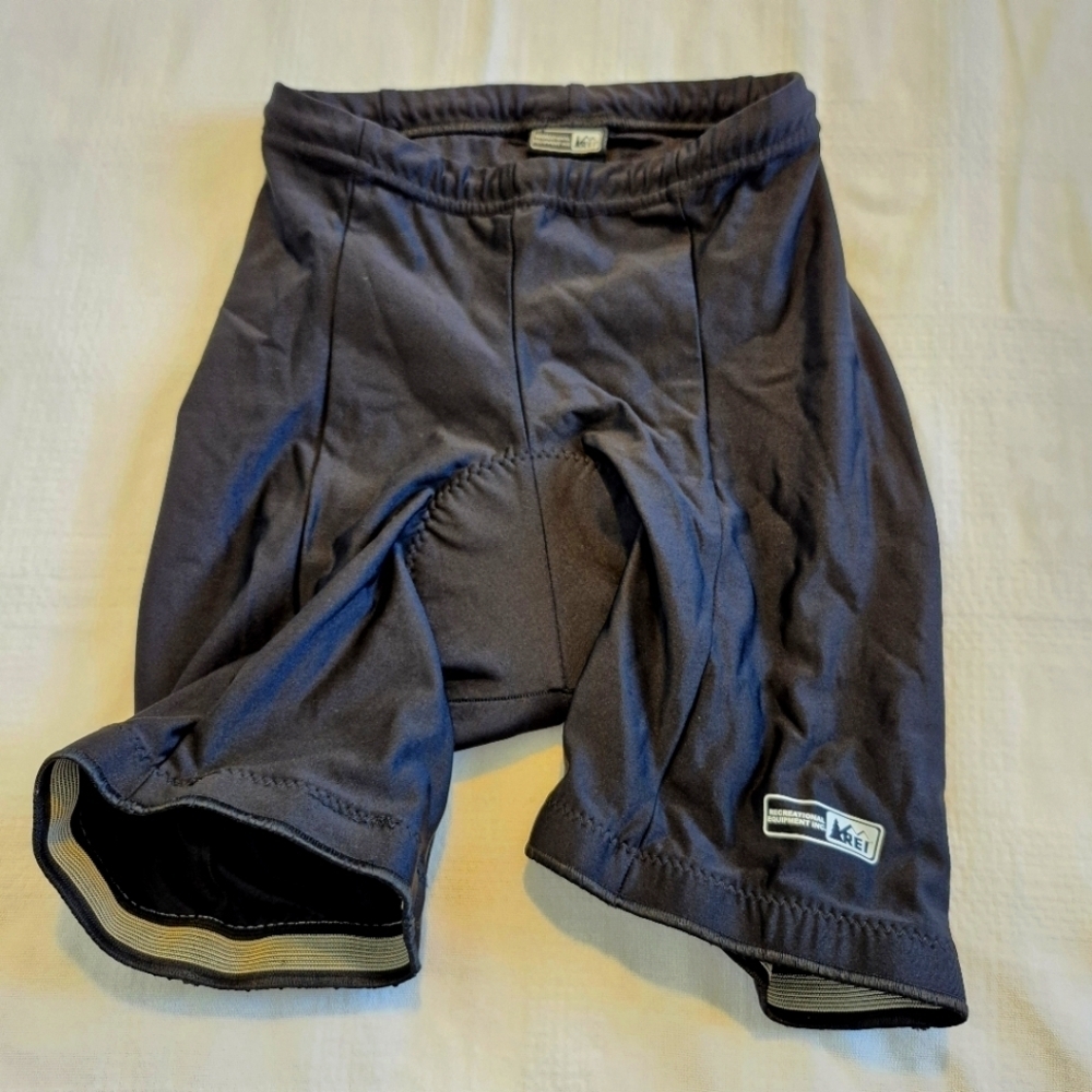 REI size medium padded cycling shorts fit more like small check measurements